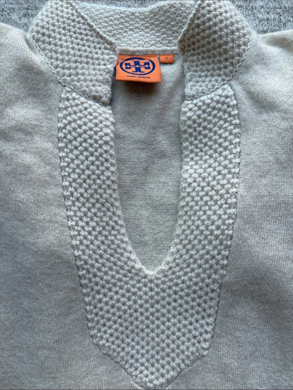Tory Burch Light Tan Textured V-Neck Cashmere Tunic. Small.
